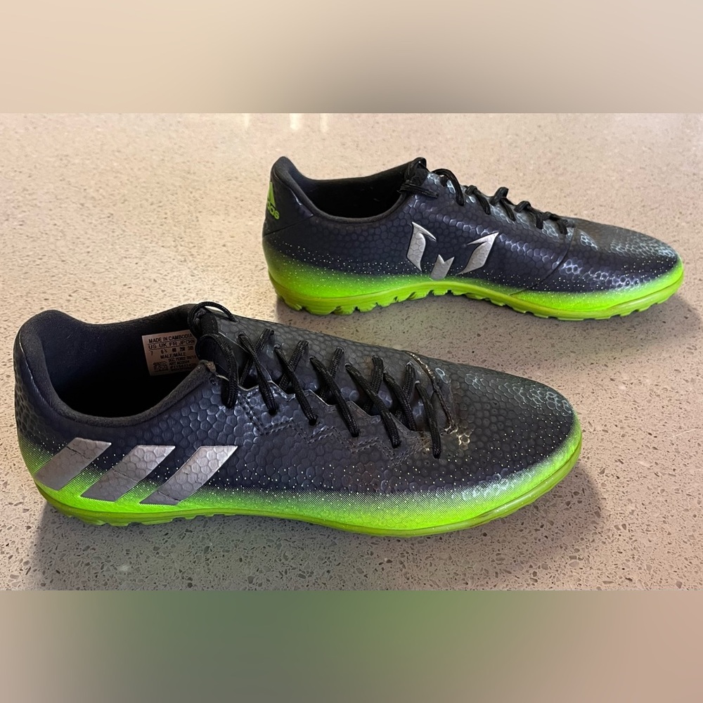 Adidas Messi Indoor Soccer Cleats turf AQ3524 Performance Foot-Hugging Agility